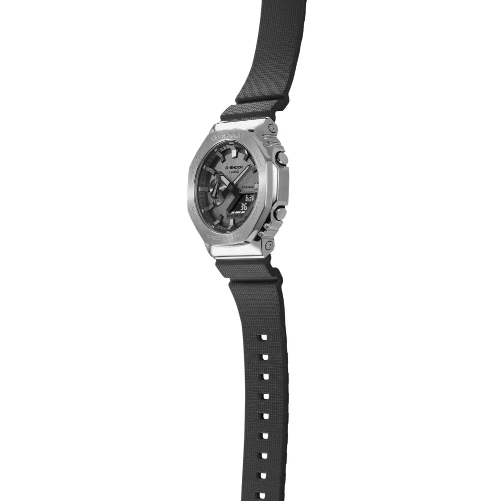 Casio G-Shock GM-2100-1ADR watch side profile showing metal bezel and resin band