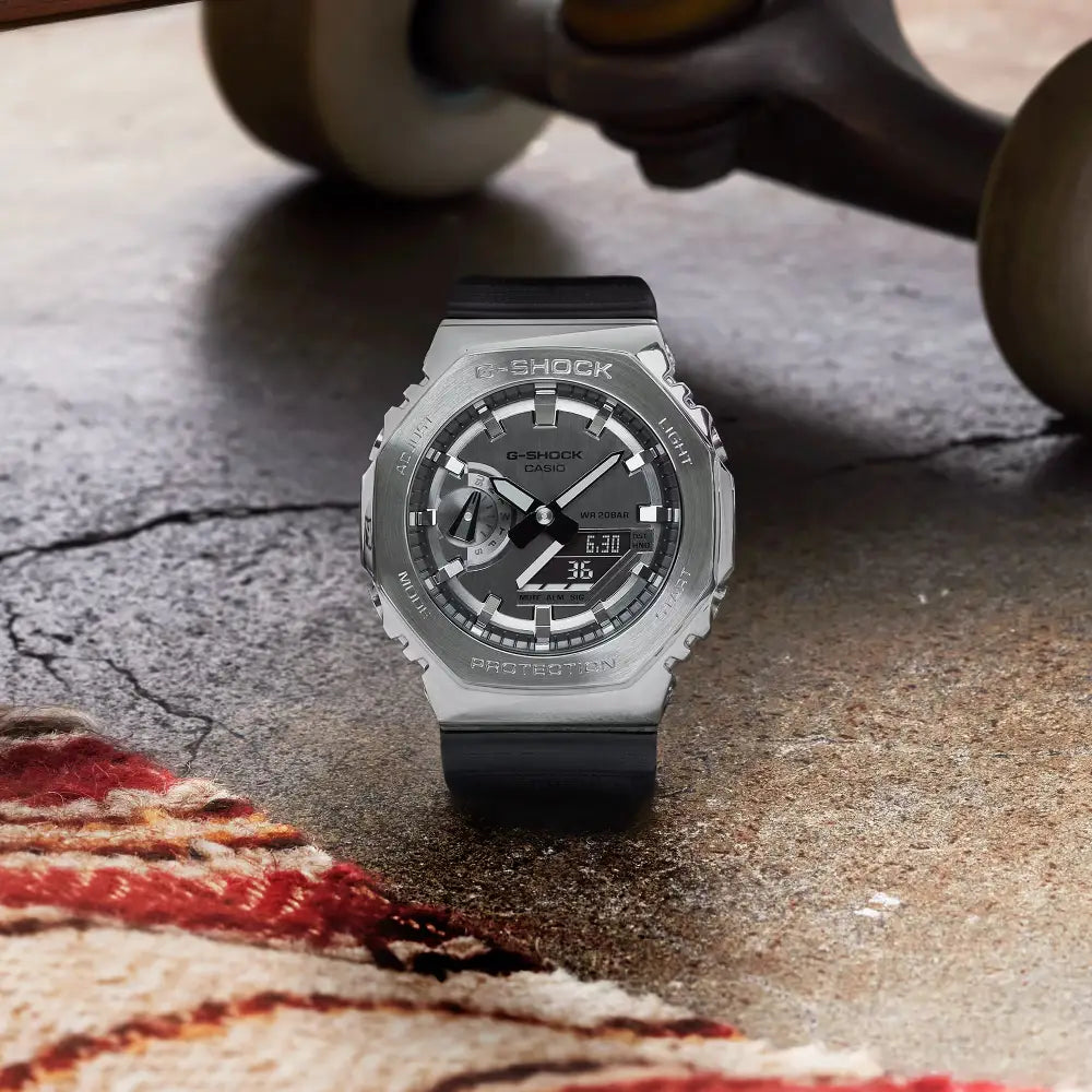 Casio G-Shock GM-2100-1ADR CasiOak watch caseback