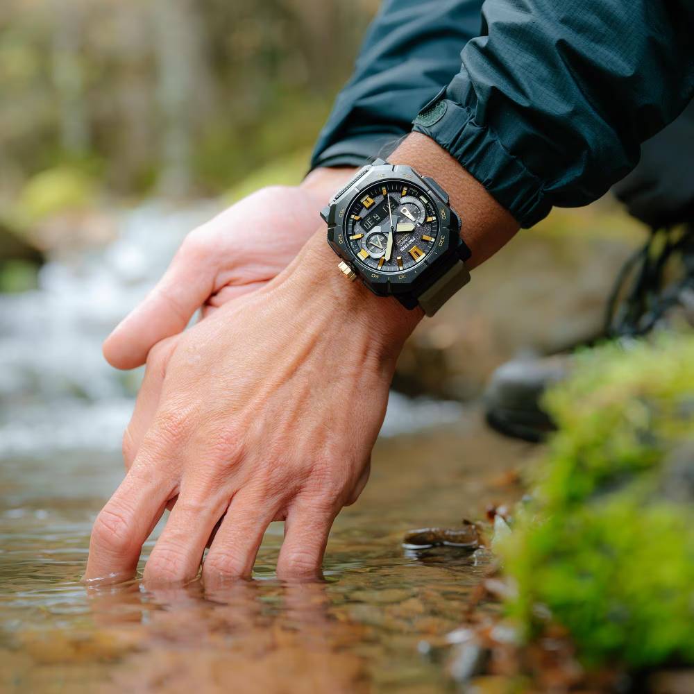 Casio Pro Trek PRW-B1000-5DR Tough Solar Bluetooth Rubber Strap Outdoor Watch