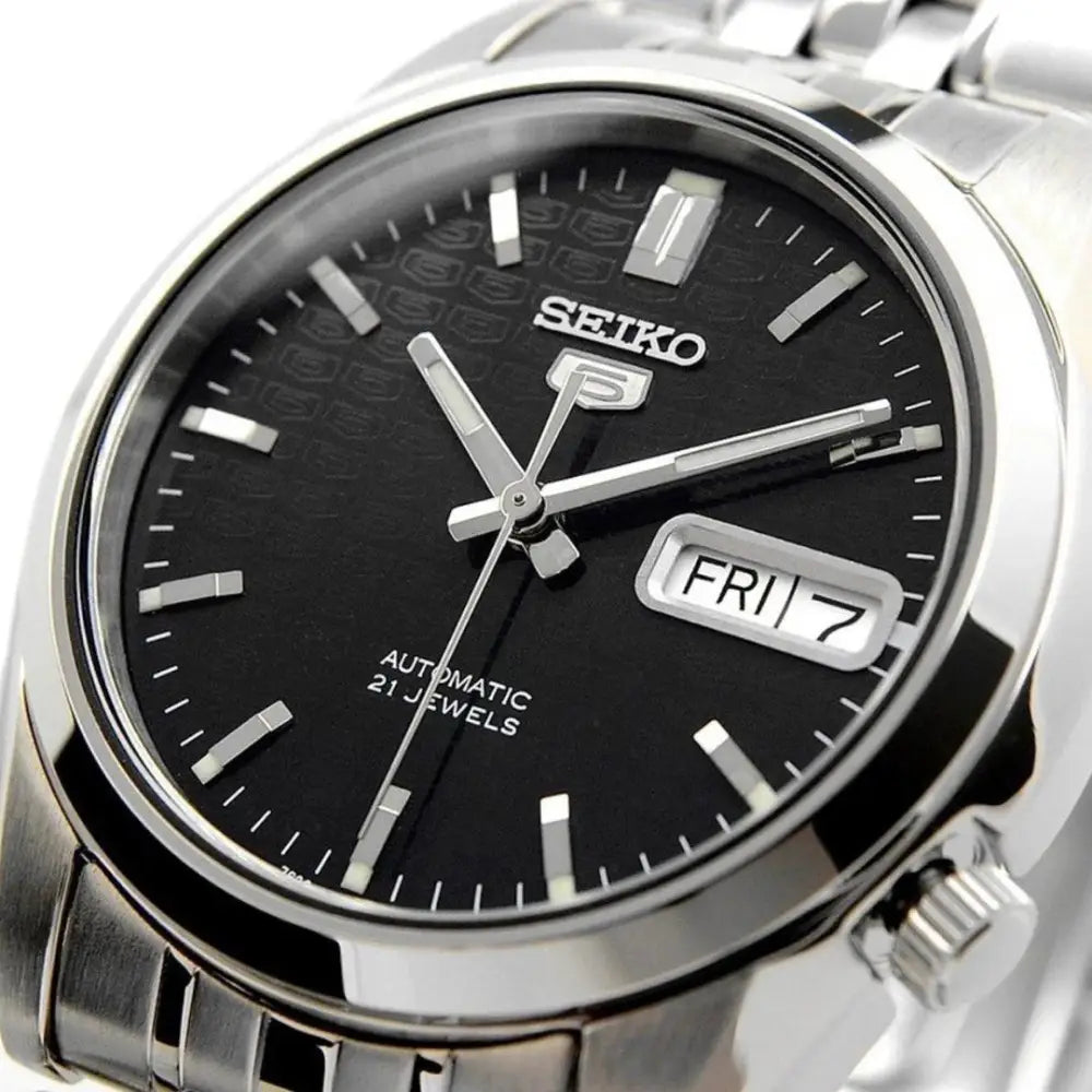 Seiko 5 SNK361K1 automatic watch angled view