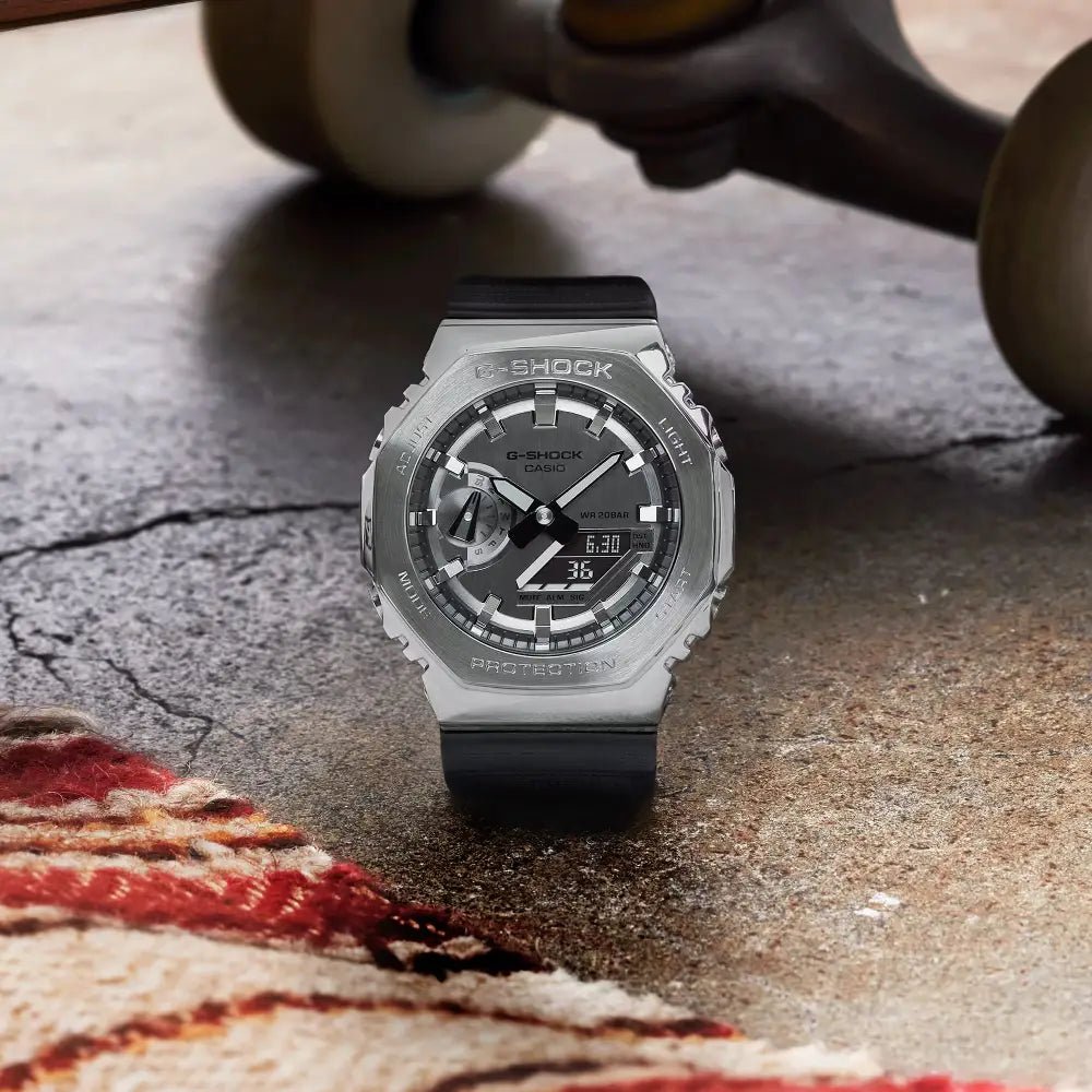 Casio G-Shock GM-2100-1ADR Metal Covered CasiOak Analog-Digital Men’s Watch - shop_name CasioGM-2100-1ADR