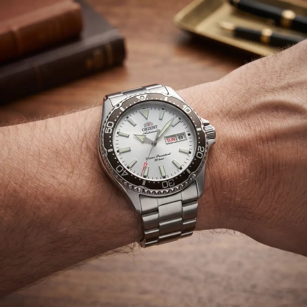 Orient-Orient Mako RA-AA0825S Automatic White Dial Stainless Steel Sapphire 200M Men's Watch-Wristbear-3