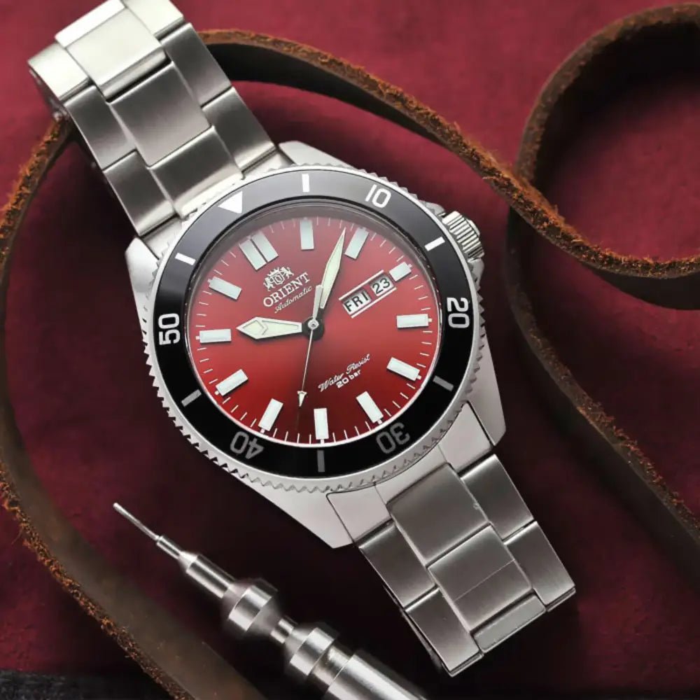 Orient Mako Kanno RA-AA0915R Automatic Red Sunburst Dial Stainless Steel Diver Men’s Watch - shop_name OrientRA-AA0915R