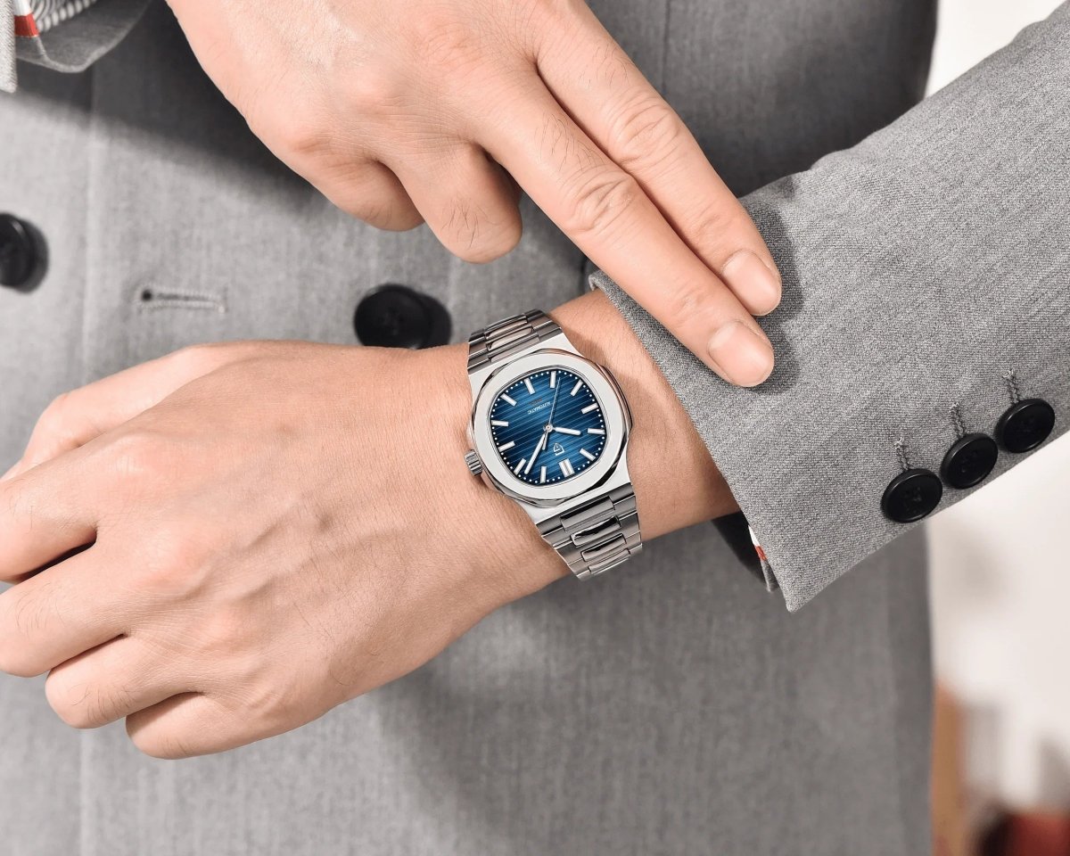 Pagani Design PD-1728 blue dial on stainless-steel bracelet — image 4