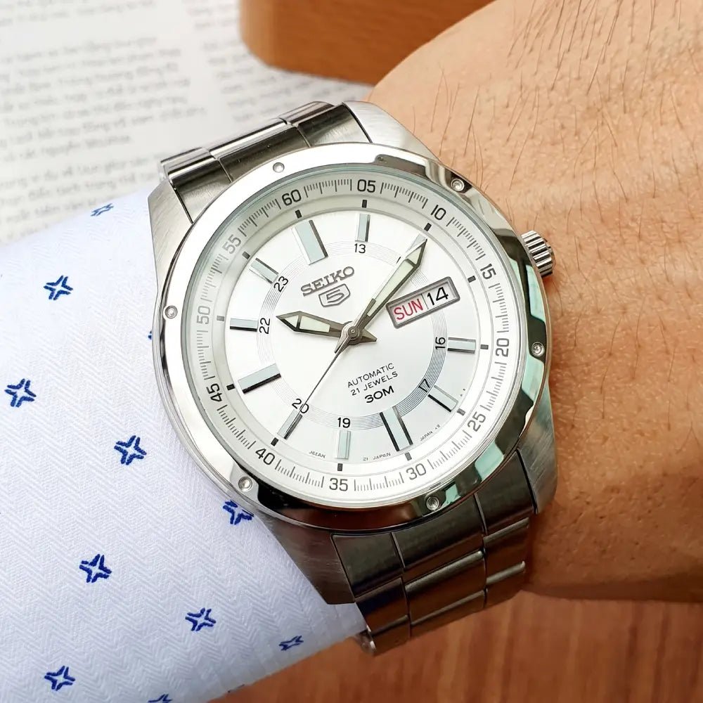 Seiko-Seiko 5 SNKN09J1 Automatic Silver Dial Stainless Steel Men's Watch-Wristbear-2
