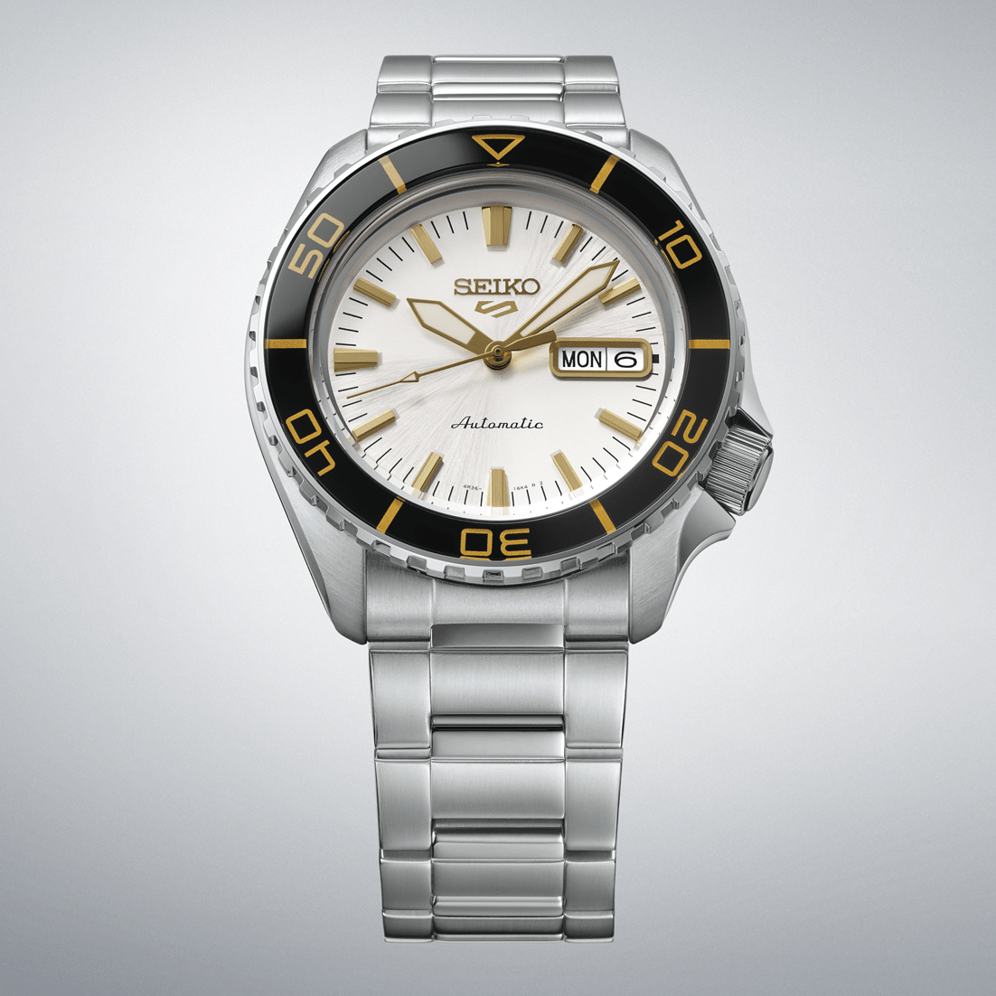 Seiko 5 Sports HDB004K1 SKX Series Automatic Silver Dial Stainless Steel Men's Watch - Wristbear-2